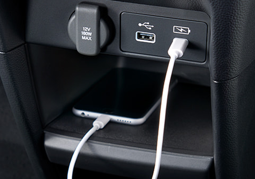 Interior-Hotspots---500x352px-1st-ro-charging Honda All-New STEP WGN Spada