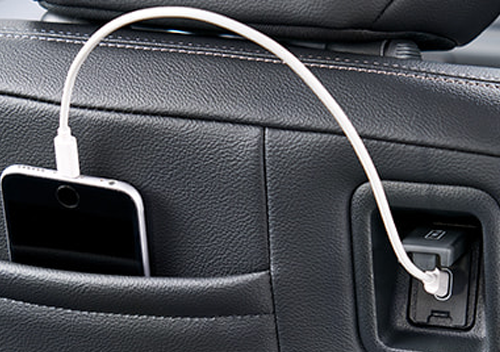 Interior-Hotspots---500x352px-2nd-row-charging Honda All-New STEP WGN Spada